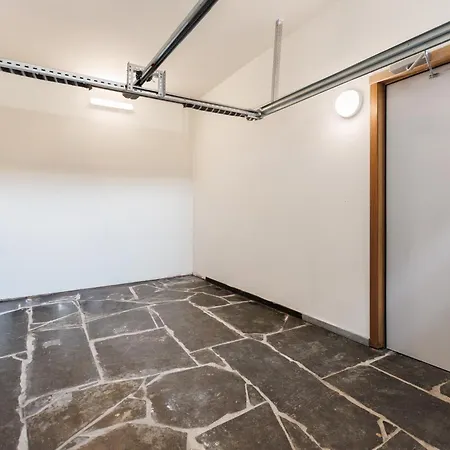 Nyaraló L Ecrin D Ailleurs