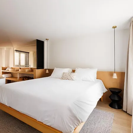 L Ecrin D Ailleurs את